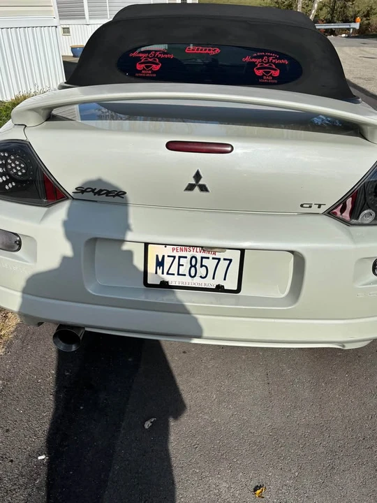 2002 Mitsubishi Eclipse 3rd Gen - Image 11 of 18
