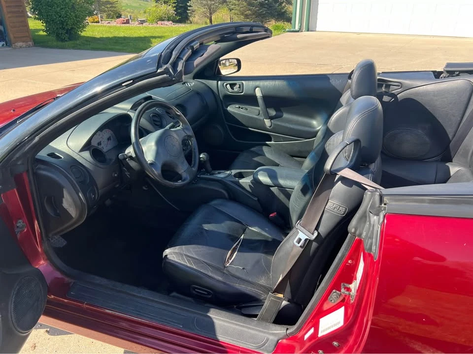 2002 Mitsubishi Eclipse 3rd Gen - Image 6 of 8