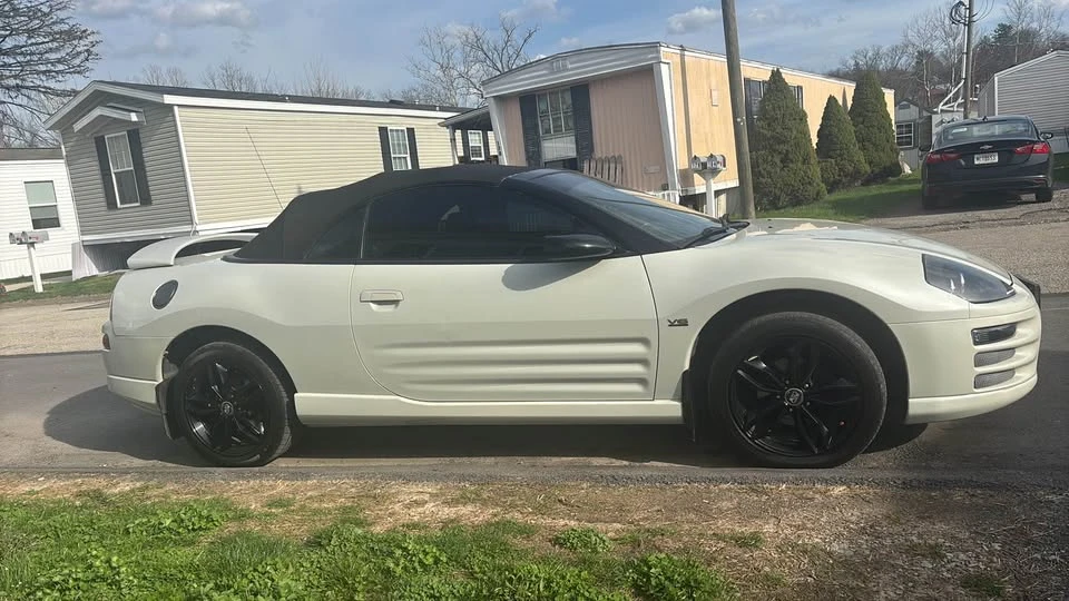2002 Mitsubishi Eclipse 3rd Gen - Image 10 of 14