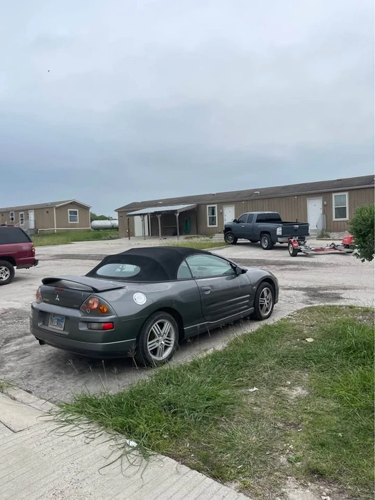 2002 Mitsubishi Eclipse 3rd Gen - Image 3 of 4