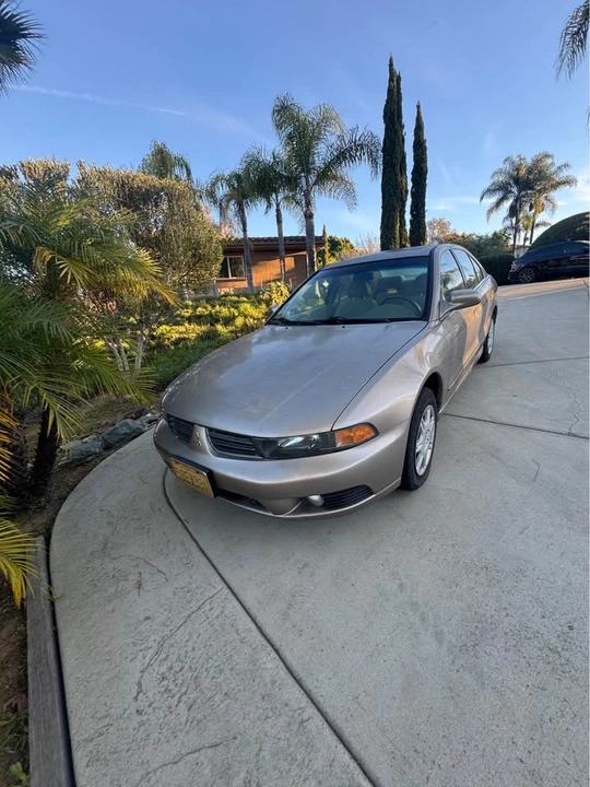 2002 Mitsubishi Galant 8th Gen - Image 2 of 10