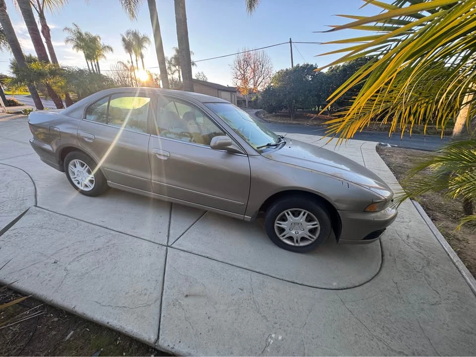 2002 Mitsubishi Galant 8th Gen - Image 3 of 10