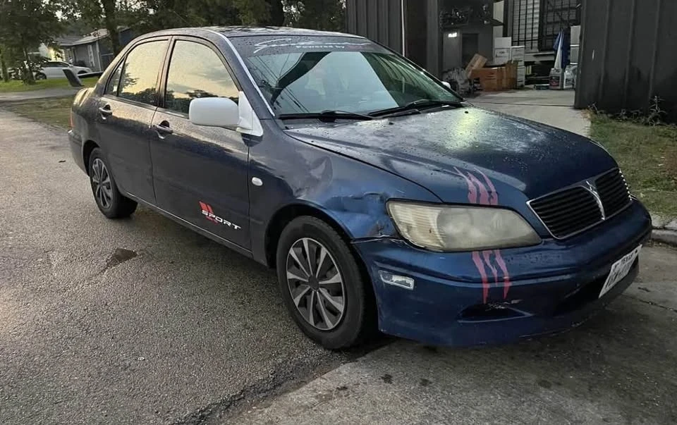 2002 Mitsubishi Lancer 7th Gen - Image 2 of 5