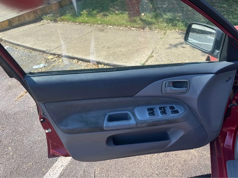 2002 Mitsubishi Lancer 7th Gen - Image 6 of 7