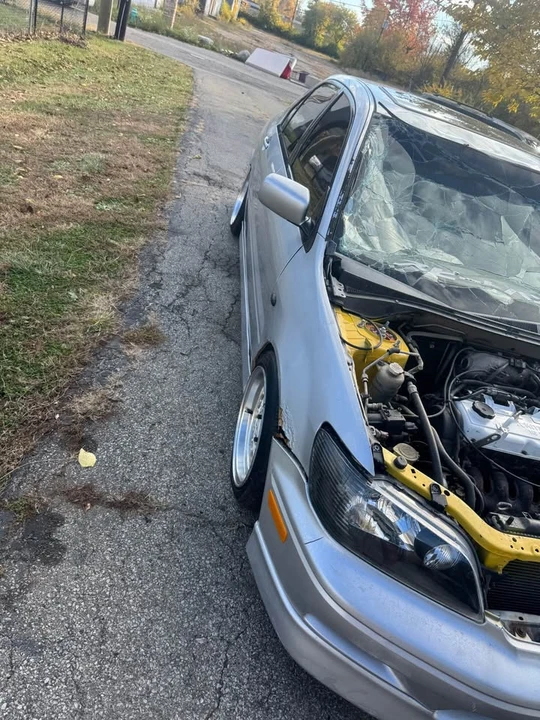 2002 Mitsubishi Lancer 8th Gen - Image 2 of 11