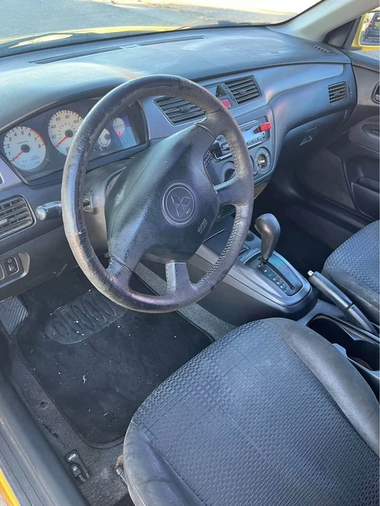 2002 Mitsubishi Lancer 8th Gen - Image 4 of 12