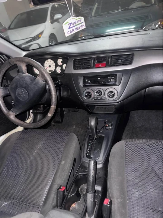 2002 Mitsubishi Lancer 8th Gen - Image 6 of 11