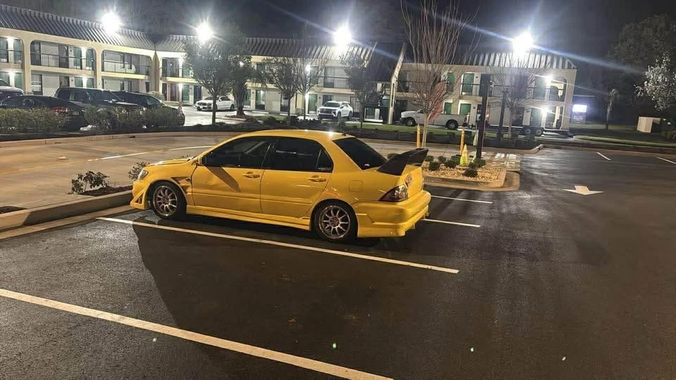 2002 Mitsubishi Lancer 8th Gen - Image 10 of 17