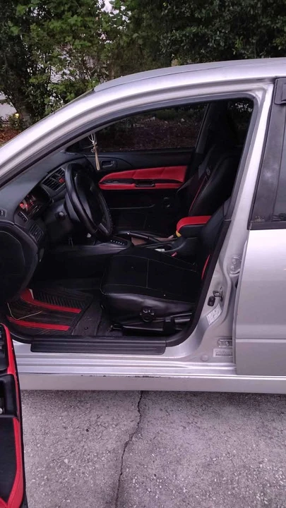 2002 Mitsubishi Lancer 8th Gen - Image 5 of 9