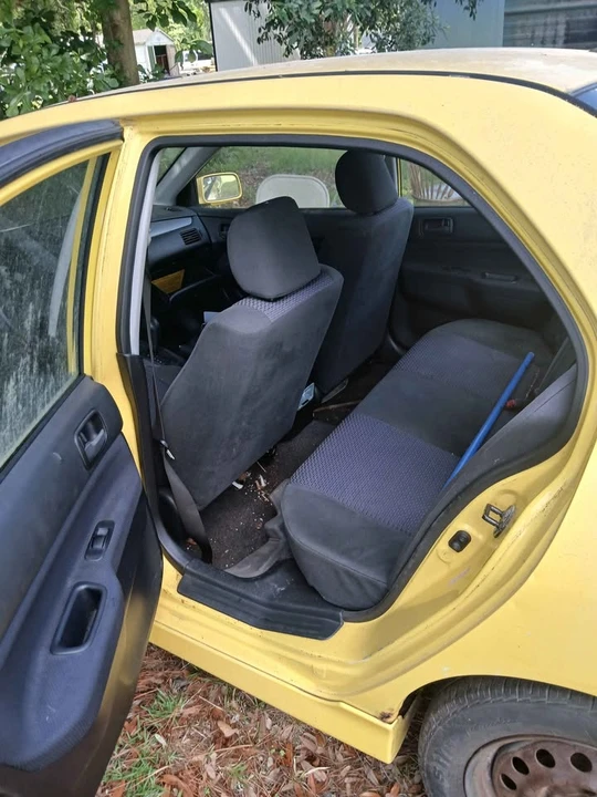 2002 Mitsubishi Lancer 8th Gen - Image 2 of 6