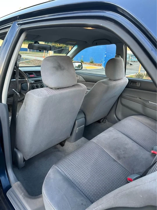 2002 Mitsubishi Lancer 7th Gen - Image 6 of 8