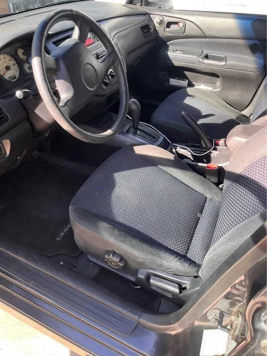 2002 Mitsubishi Lancer 8th Gen - Image 5 of 10