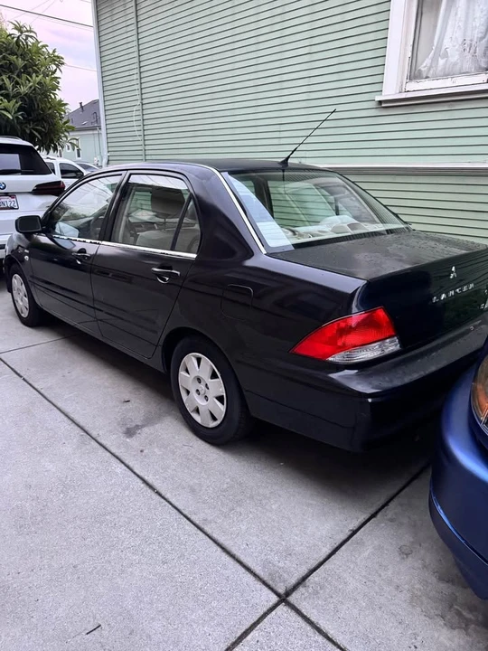 2002 Mitsubishi Lancer 8th Gen - Image 2 of 13