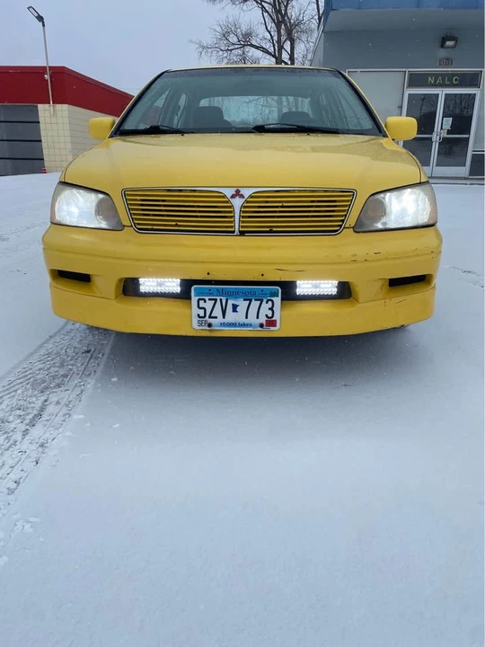 2002 Mitsubishi Lancer 8th Gen - Image 2 of 12