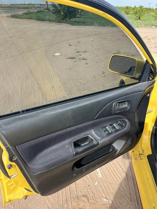 2002 Mitsubishi Lancer 8th Gen - Image 11 of 12