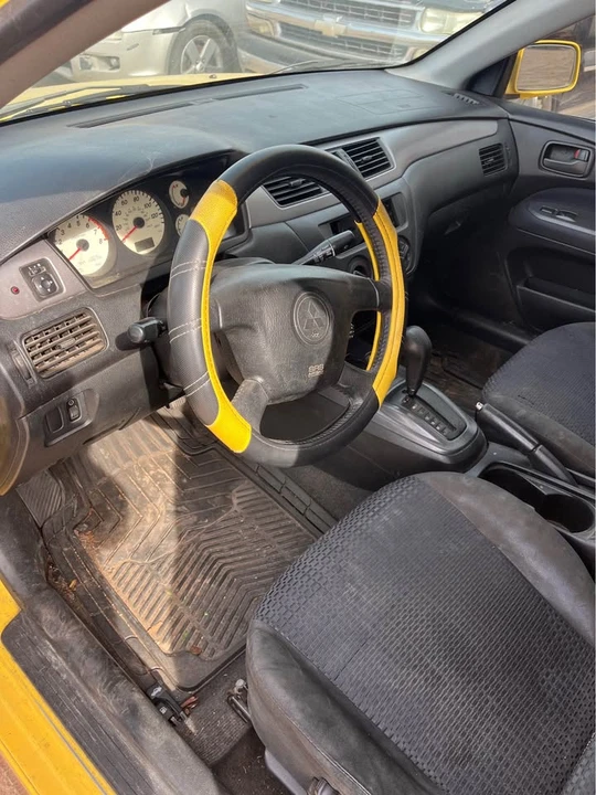 2002 Mitsubishi Lancer 8th Gen - Image 10 of 12