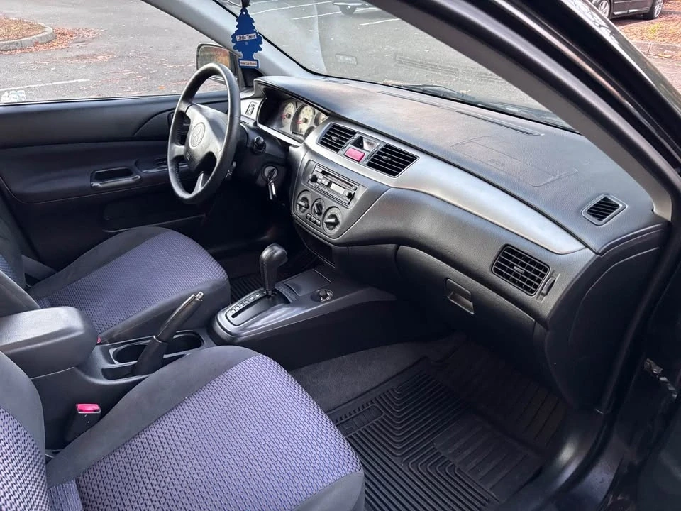 2002 Mitsubishi Lancer 7th Gen - Image 9 of 16