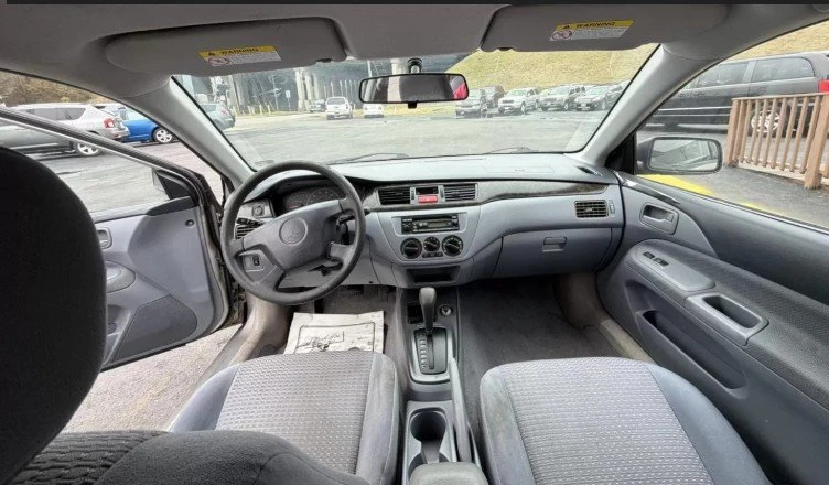 2002 Mitsubishi Lancer 7th Gen - Image 3 of 13