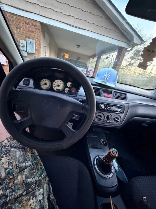 2002 Mitsubishi Lancer 8th Gen - Image 5 of 7