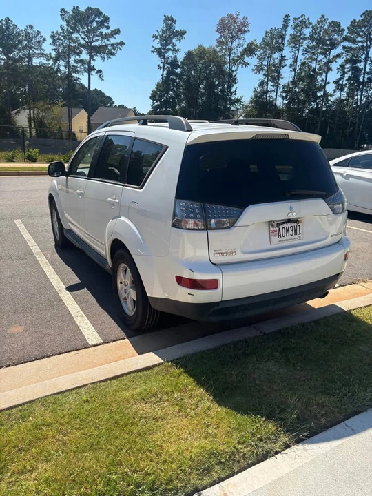 2002 Mitsubishi Outlander - Image 3 of 12