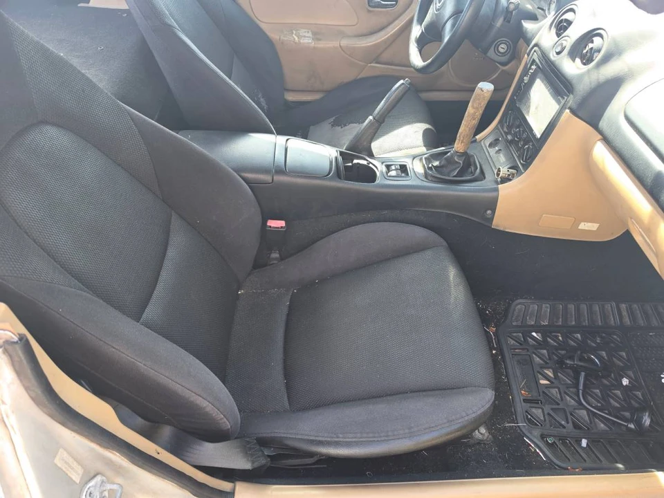 2002 Mazda NB MX-5 Miata - Image 6 of 8