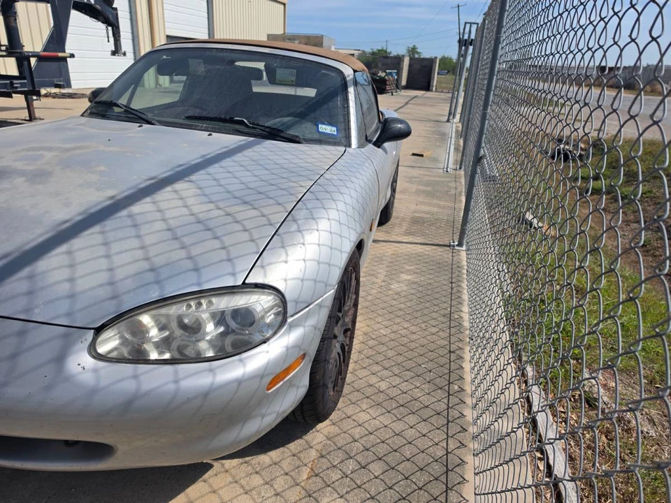 2002 Mazda NB MX-5 Miata - Image 3 of 8
