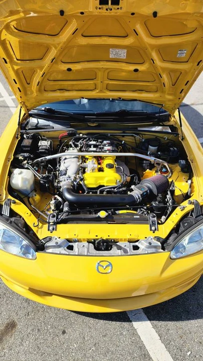 2002 Mazda NB MX-5 Miata - Image 5 of 8