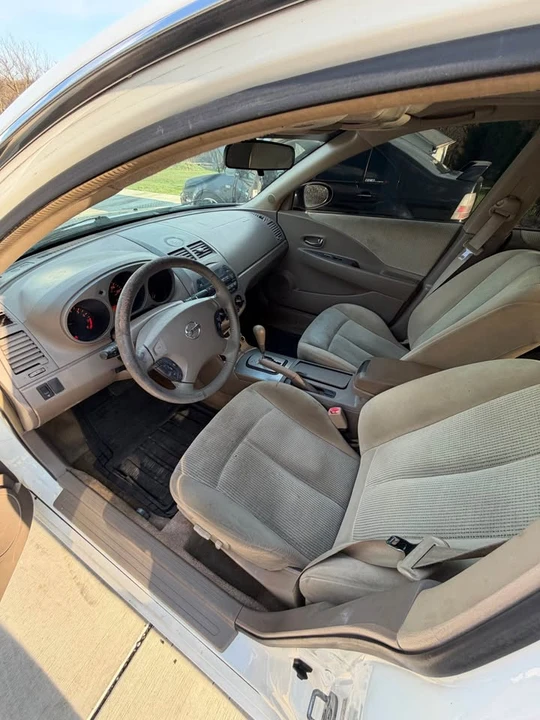 2002 Nissan Altima 3rd Gen - Image 5 of 10