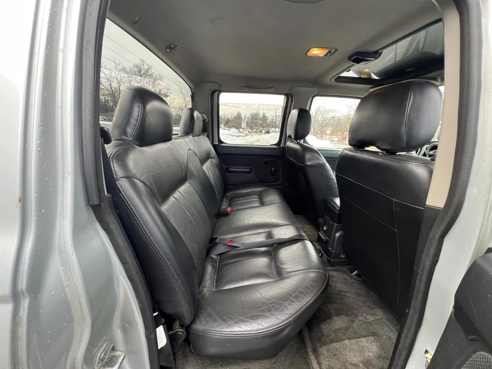 2002 Nissan Frontier 1st Gen - Image 15 of 21