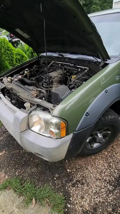 2002 Nissan Frontier 1st Gen - Image 6 of 6