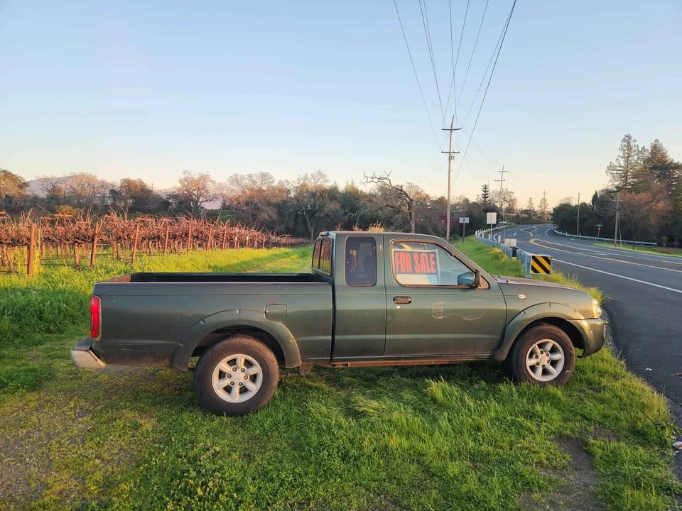 2002 Nissan Frontier 1st Gen - Image 2 of 15