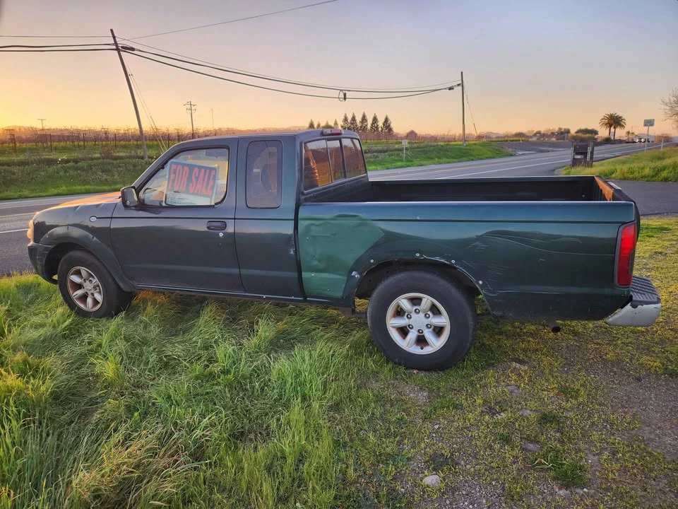2002 Nissan Frontier 1st Gen - Image 4 of 15