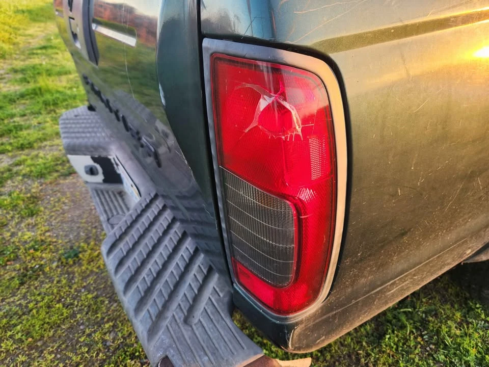 2002 Nissan Frontier 1st Gen - Image 15 of 15