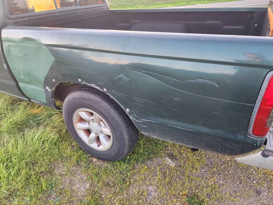 2002 Nissan Frontier 1st Gen - Image 10 of 15