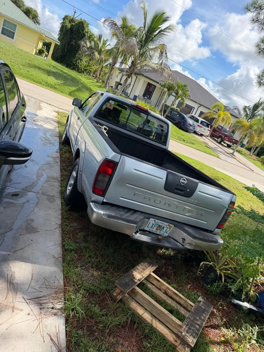 2002 Nissan Frontier 1st Gen - Image 6 of 13