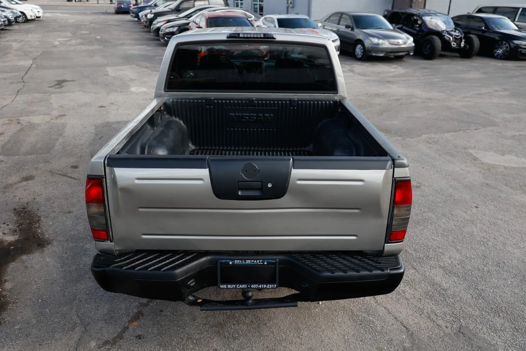 2002 Nissan Frontier 1st Gen - Image 9 of 12