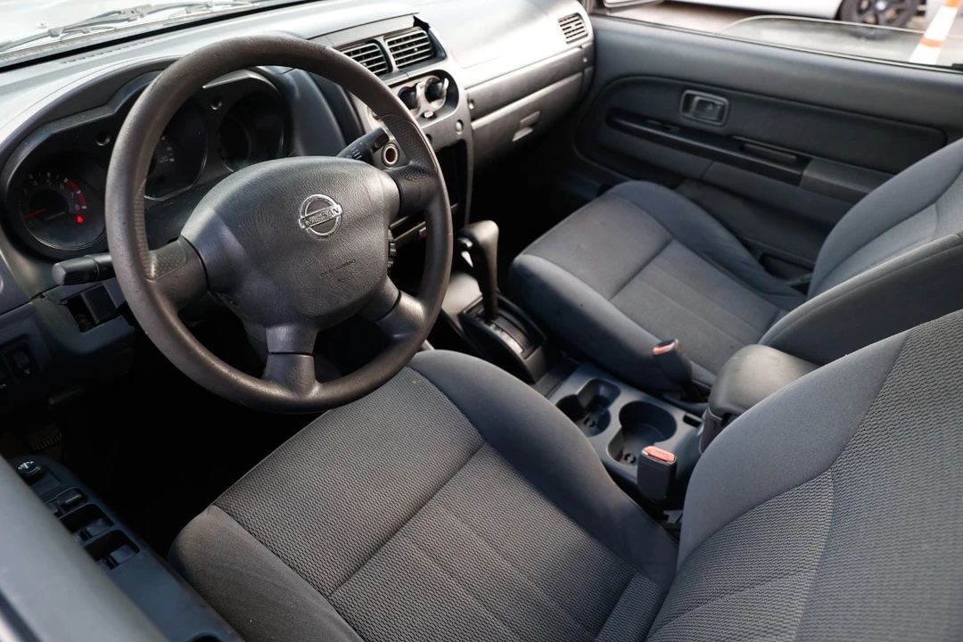2002 Nissan Frontier 1st Gen - Image 4 of 12