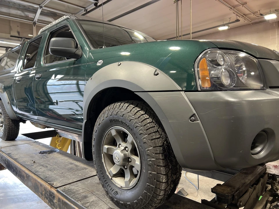2002 Nissan Frontier 1st Gen - Image 30 of 31