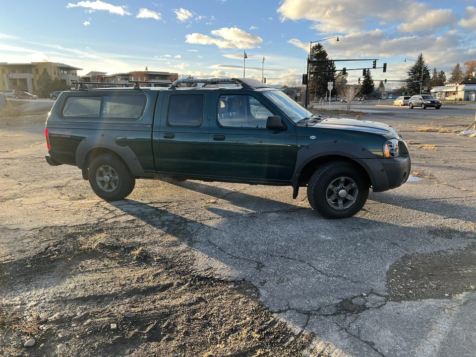 2002 Nissan Frontier 1st Gen - Image 13 of 31