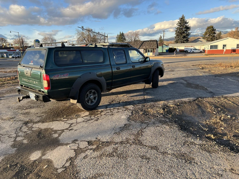 2002 Nissan Frontier 1st Gen - Image 11 of 31
