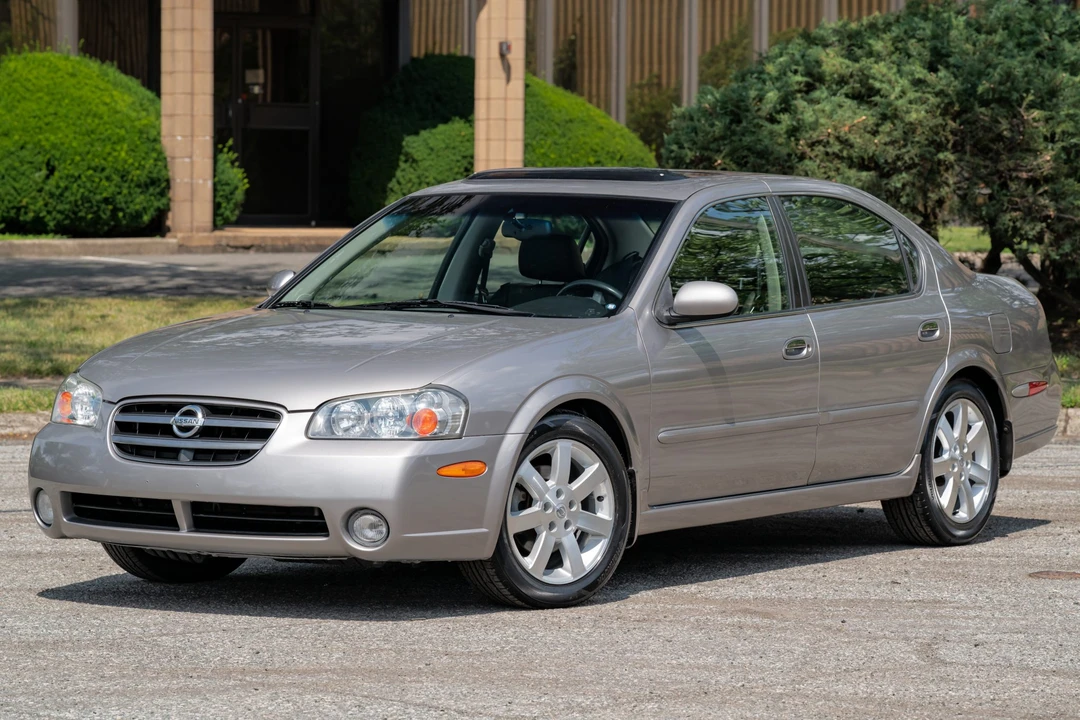 2002 Nissan Maxima 5th Gen - Image 4 of 31