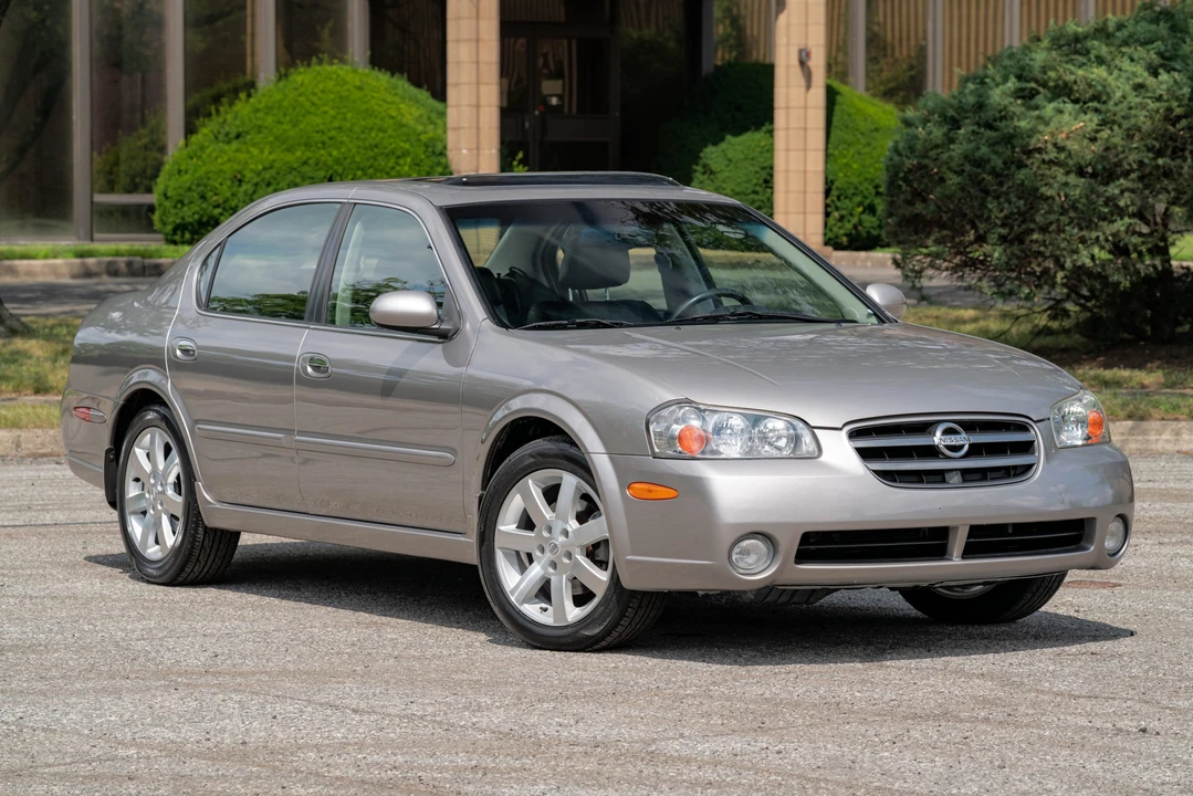 2002 Nissan Maxima 5th Gen - Image 14 of 31