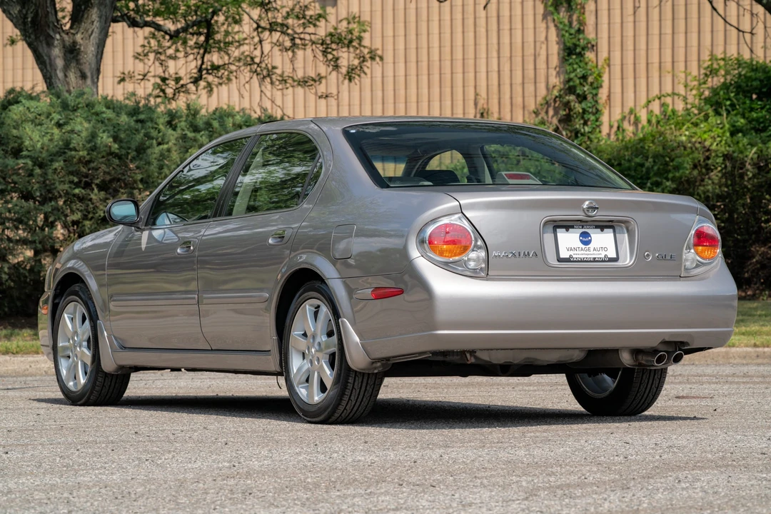 2002 Nissan Maxima 5th Gen - Image 7 of 31
