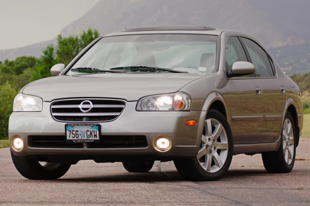 2002 Nissan Maxima 5th Gen - Image 11 of 31