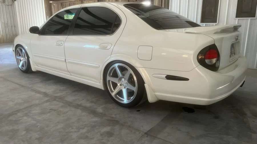 2002 Nissan Maxima 5th Gen - Image 9 of 10