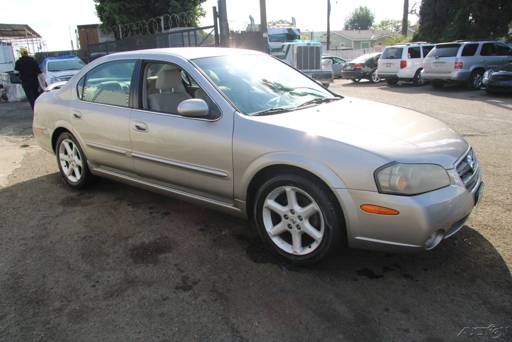 2002 Nissan Maxima 5th Gen - Image 10 of 21