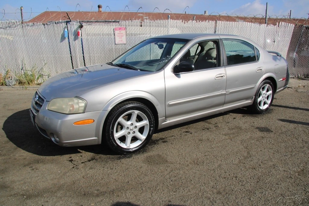 2002 Nissan Maxima 5th Gen - Image 3 of 21