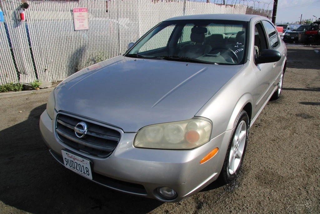2002 Nissan Maxima 5th Gen - Image 2 of 21
