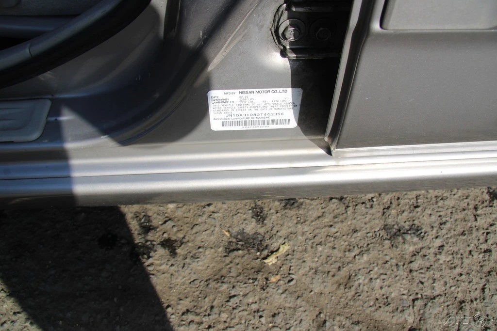 2002 Nissan Maxima 5th Gen - Image 13 of 21