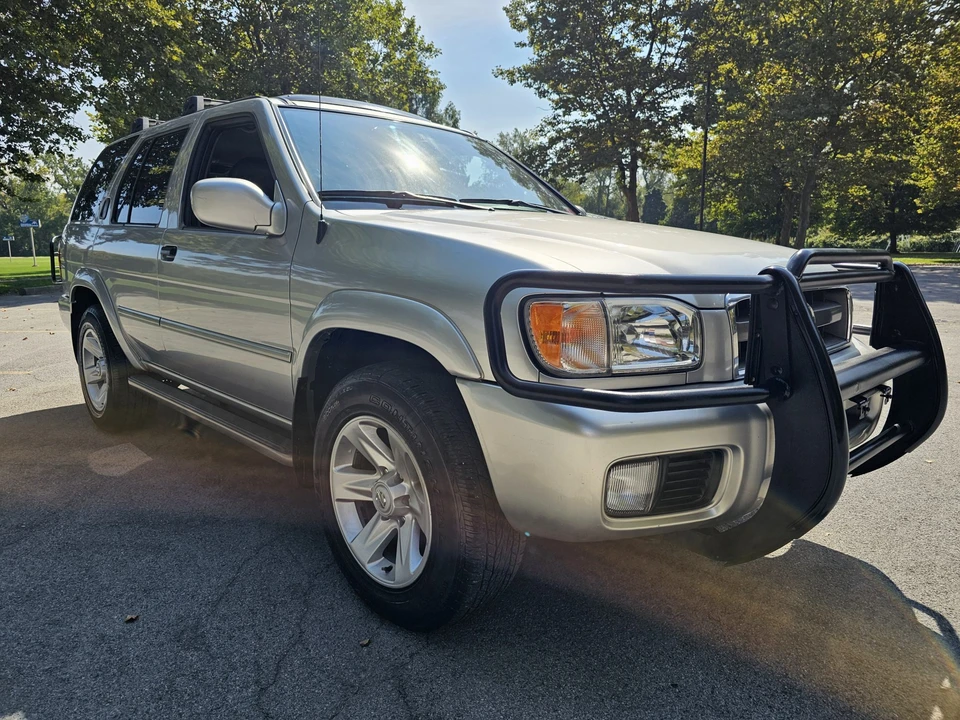 2002 Nissan Pathfinder 2nd Gen - Image 13 of 31